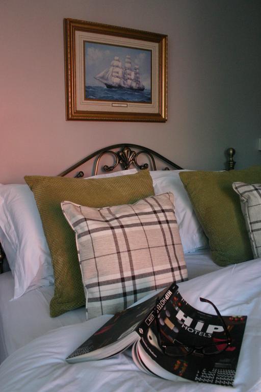 Horse & Groom B&B Westbury  Exteriör bild